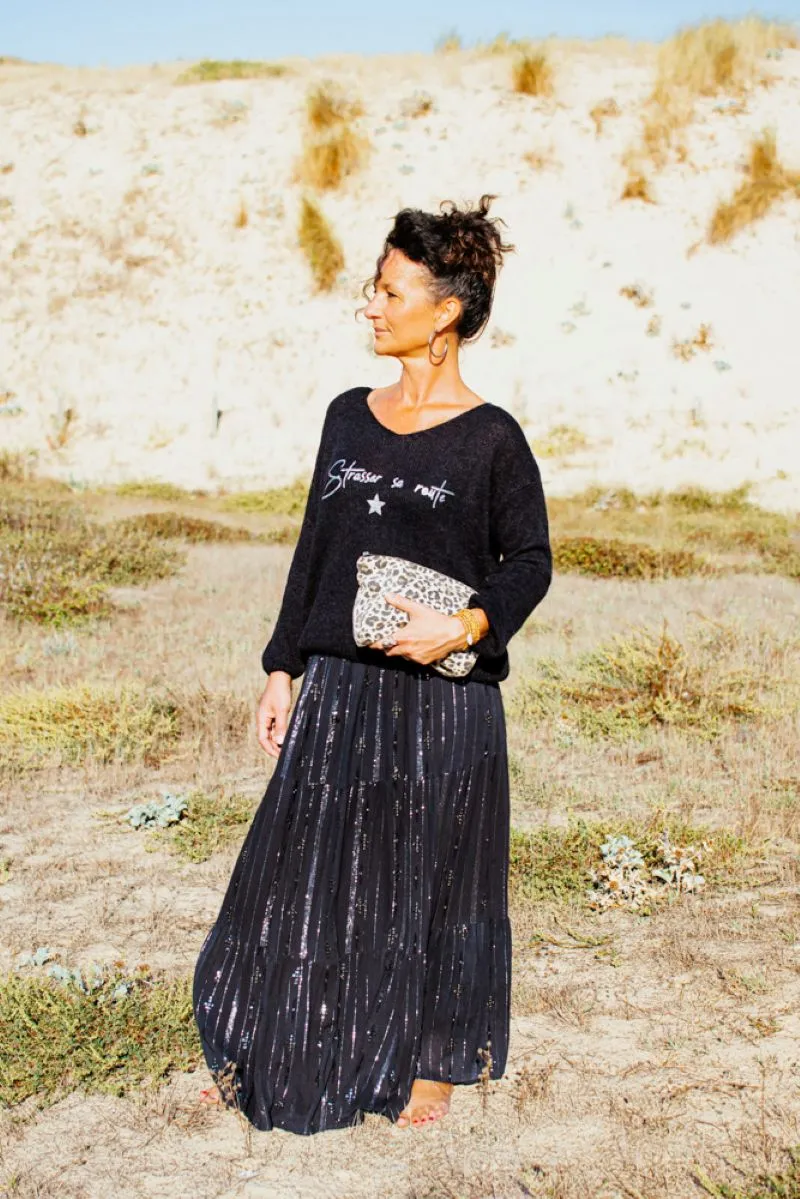Pull noir en alpaga pour femme, col V avec flocage "Strasser sa route " en argent pailleté.