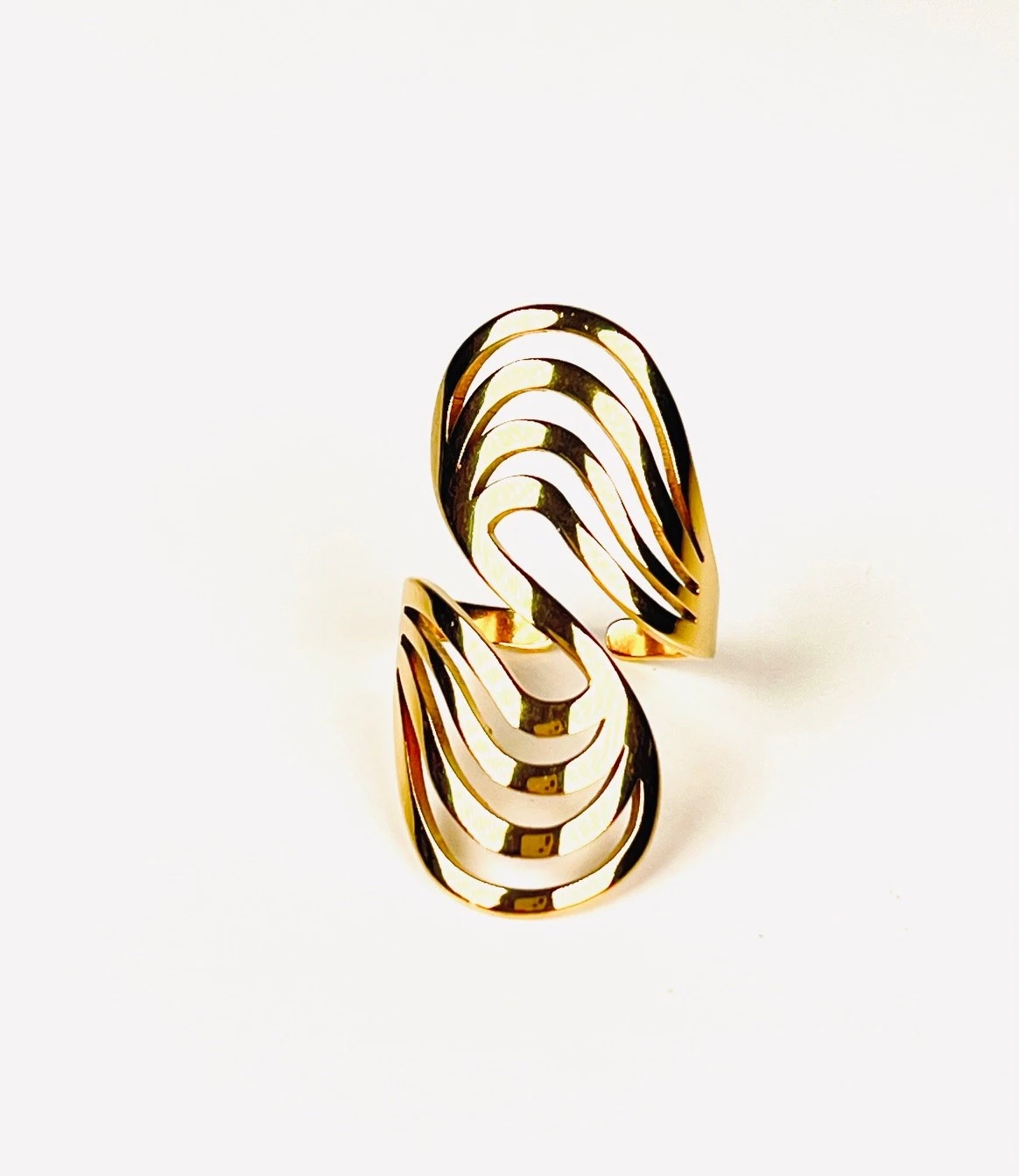 Bague spirale dorée en acier inoxydable. bague ajustable.