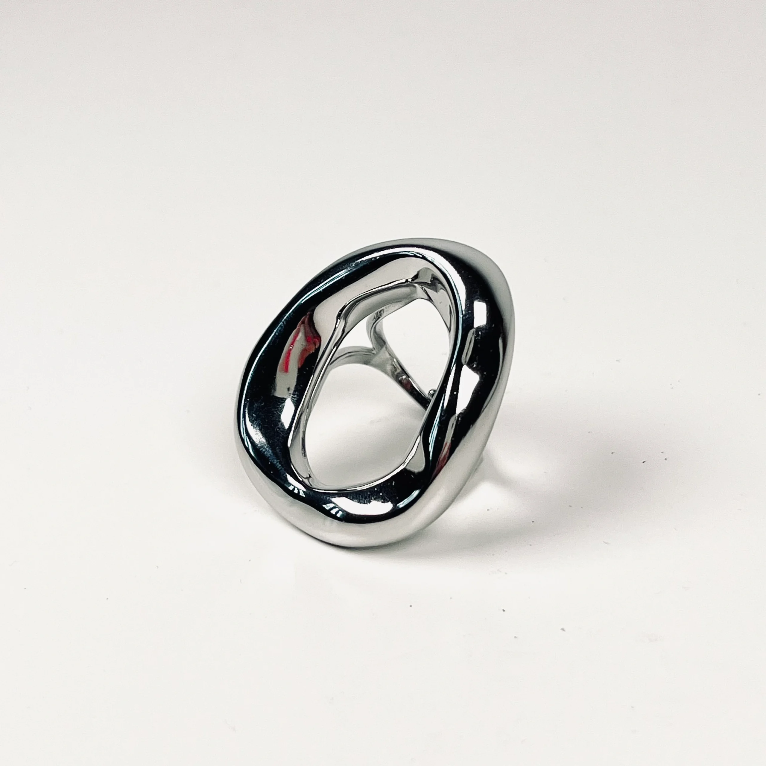 Grosse bague argent cercle ajouré en acier inoxydable