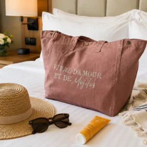 Sac fourre-tout santal - Slogan "Vivre d'Amour et de Mojitos" en doré pailleté - Création La Strasseuse