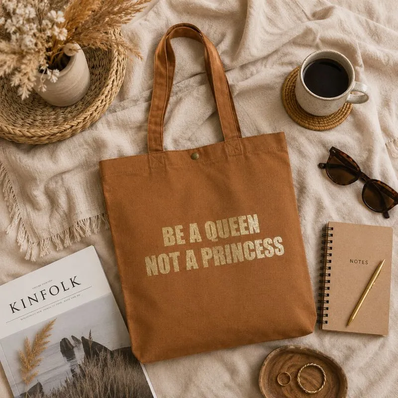 Tote bag Camel - Slogan "Be a Queen, not a Princess" en doré pailleté - Création La Strasseuse