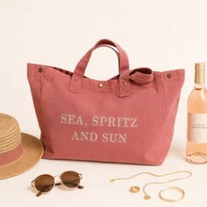 Sac fourre-tout vieux rose au flocage doré pailleté "Sea, Spritz and Sun". Création la Strasseuse.